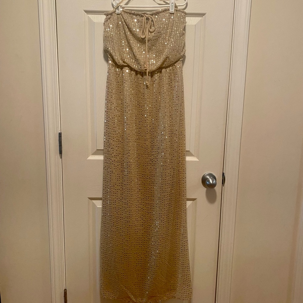 EXPRESS Gold Sequins Maxi Dress NWT 
Size XS 
Never worn